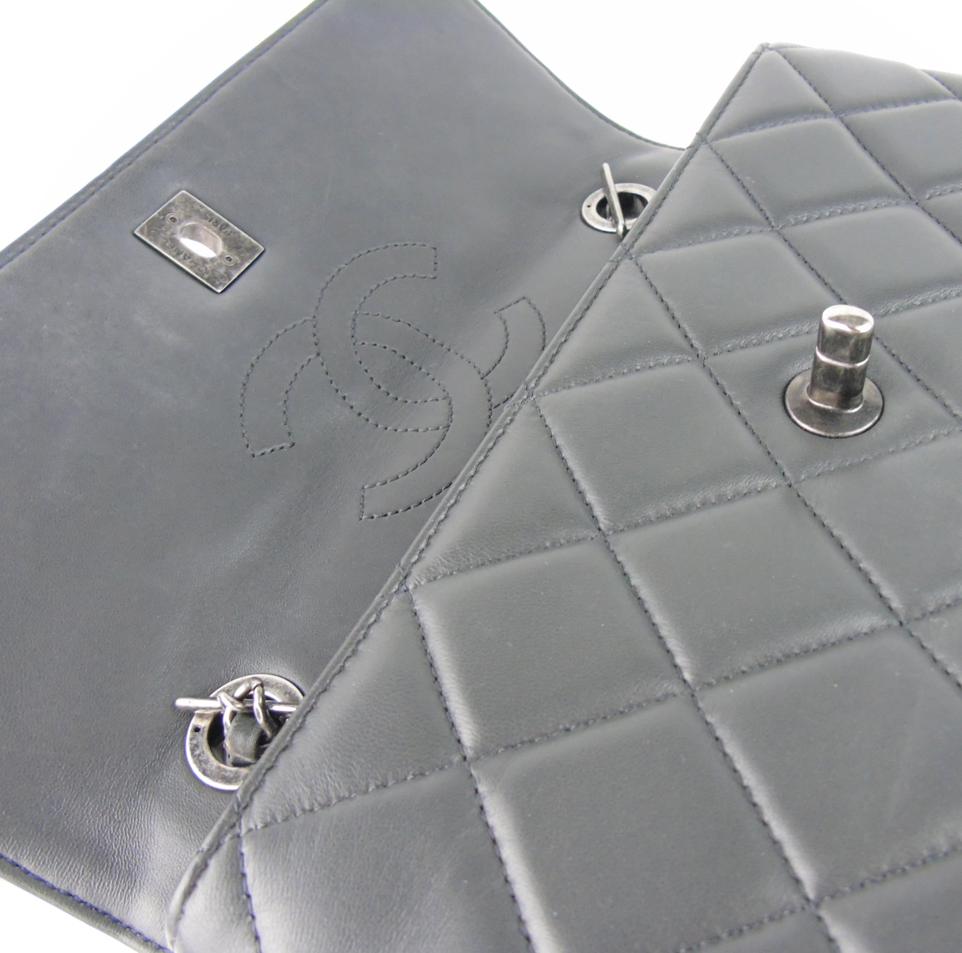 Chanel lambskin pearl quilted - Gem