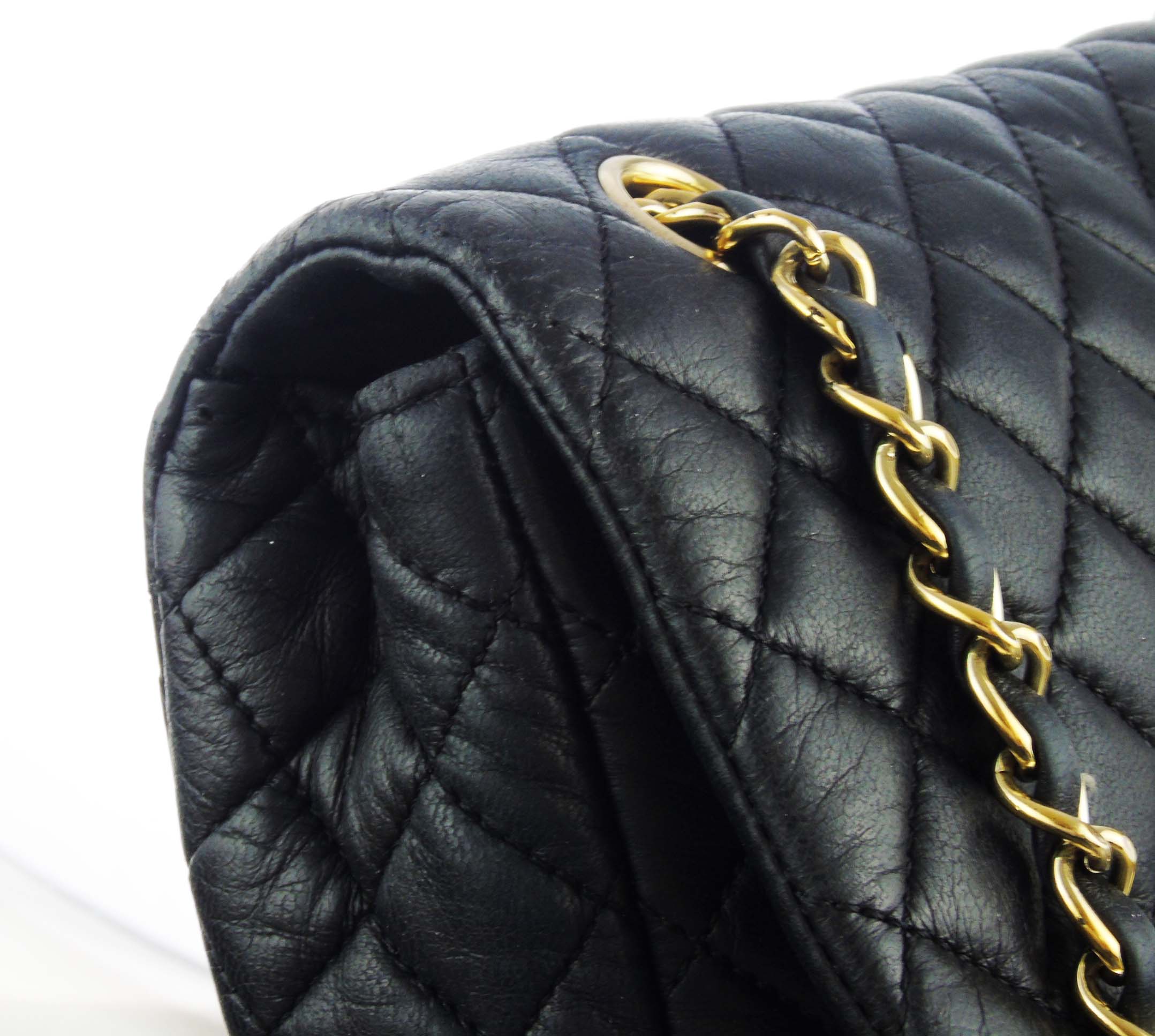 CHANEL classic black flap bag 'valentine charms'
