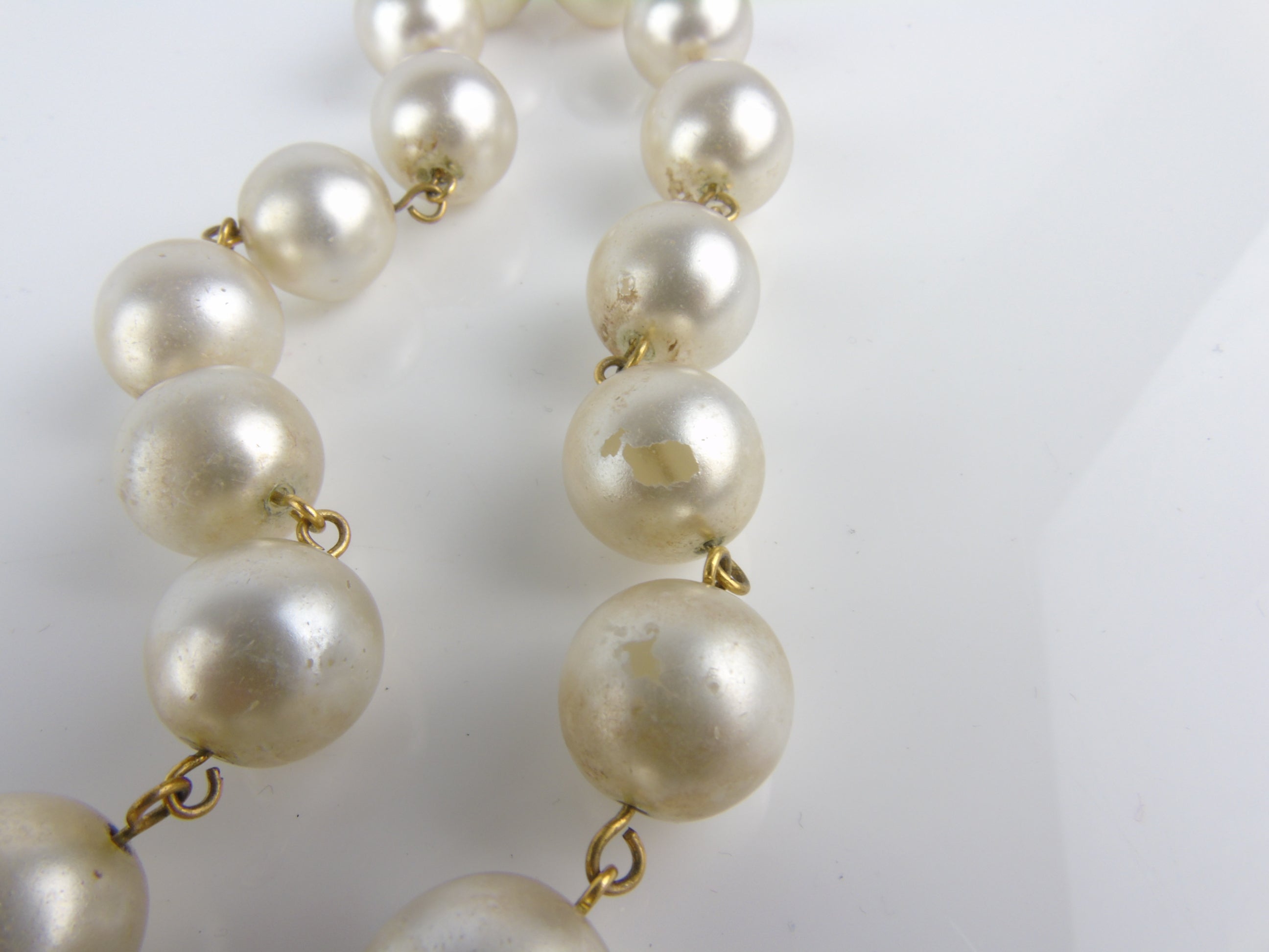 CHANEL Pearl Choker with gold-plated Sun Clasp - vintage – Loubi