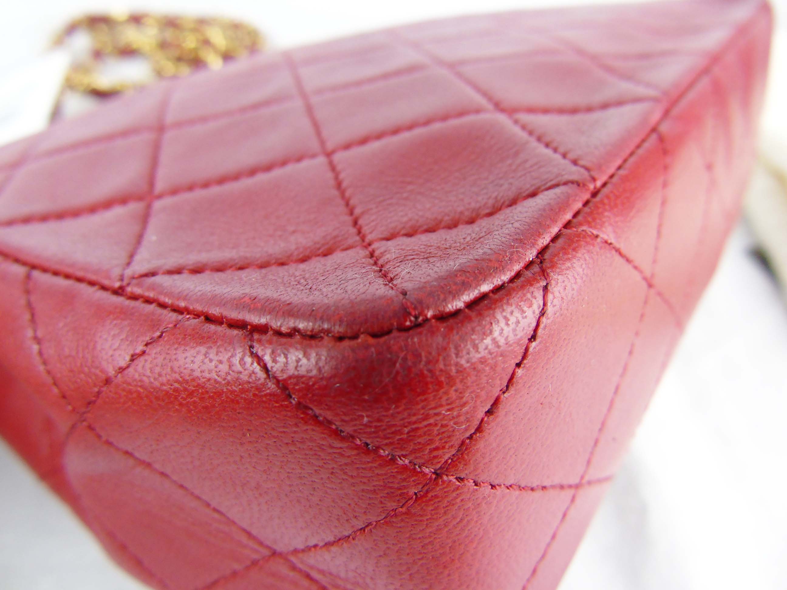 CHANEL red mini square lambskin flap bag ghw - vintage – Loubi