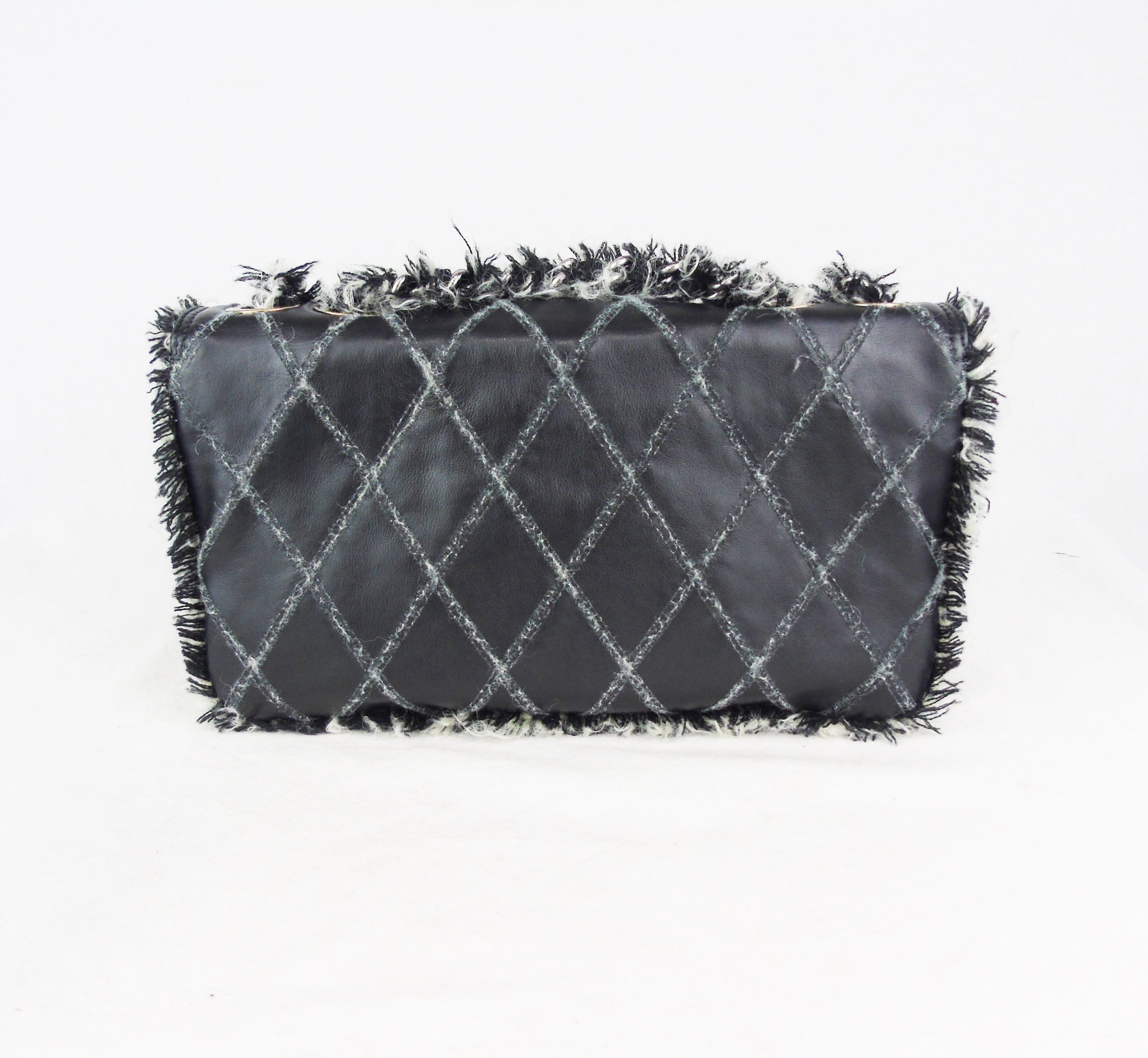 Chanel Black Leather Tweed Trim 10 Flap Bag