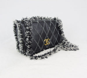 Timeless Very chic and Rare classic Chanel shoulder bag 31 rue Cambon  single flap in black quilted leather, antique silver metal trim ref.404413  - Joli Closet