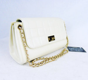 chanel quilted bag with gold chain